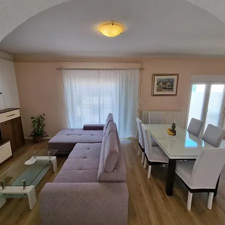 Ferienwohnung Fur 5 Personen Ca 80 Qm In Crikvenica, Kvarner Bucht Und Umgebung Цриквеница